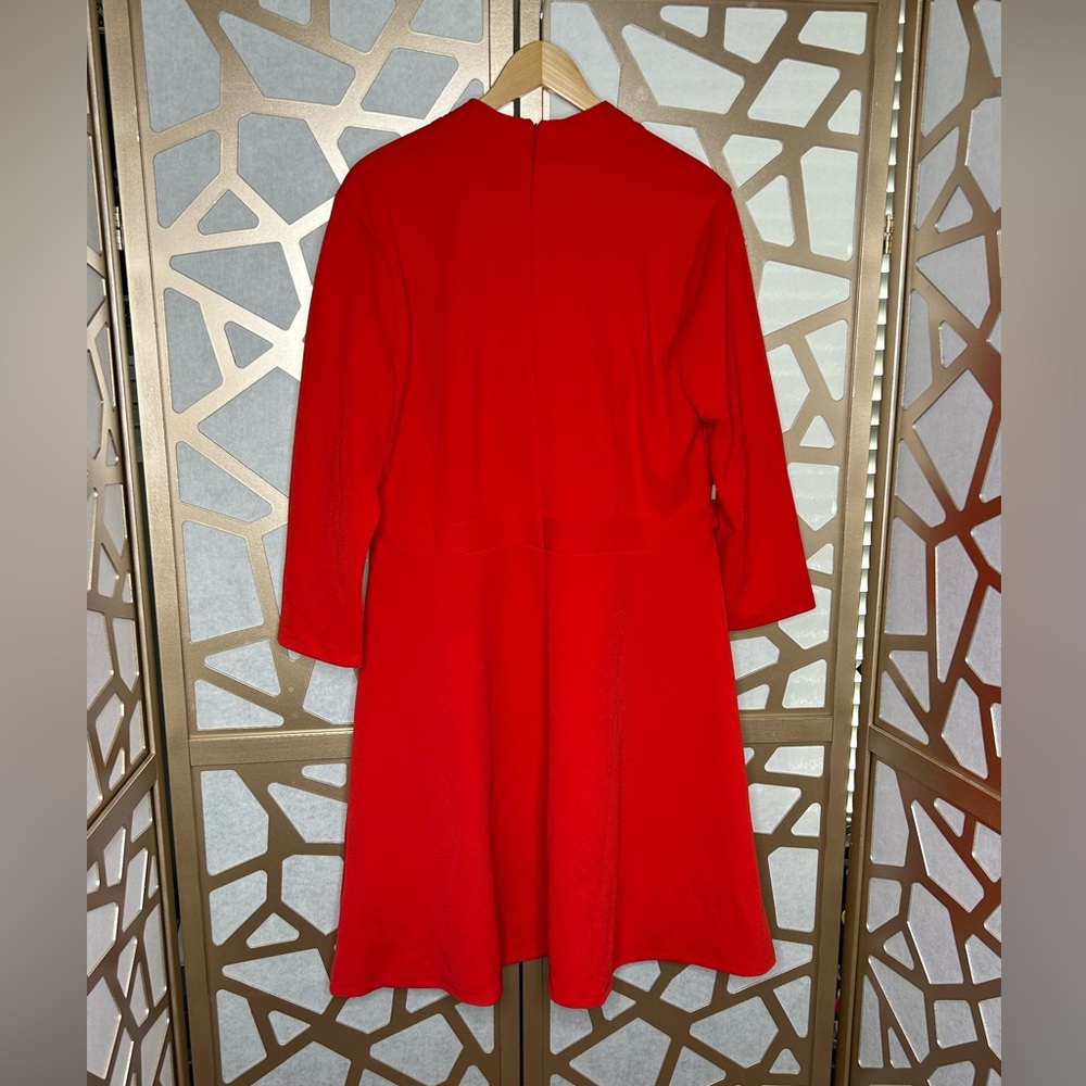 Elegant Red Wrap Dress - Picture 2 of 3
